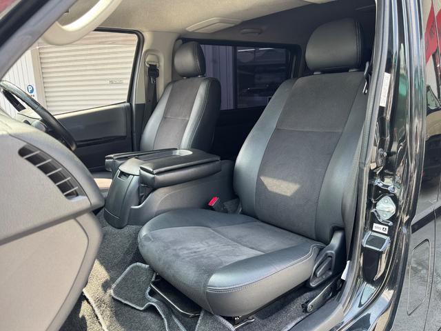 ハイエースバン