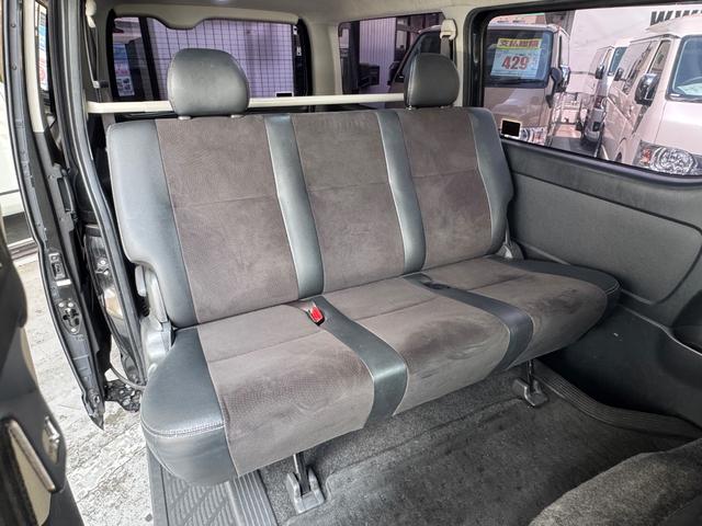 ハイエースバン