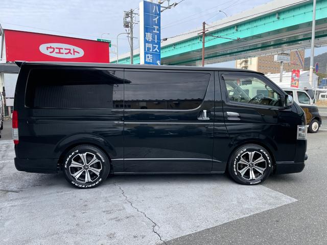 ハイエースバン