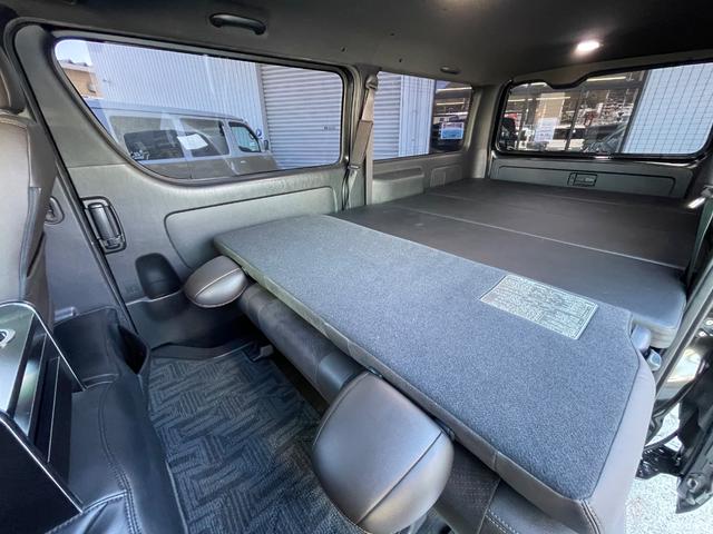 ハイエースバン スーパーＧＬ　５０ＴＨ　アニバーサリーリミテッド　ＡＬＰＩＮＥ１１インチＢＩＧＸナビ／フリップダウンモニター／ベッドキット／ＤＥＬＦ－０３／１７ＡＷ／フロントブッシュバー／ＴＲＤマッドガード／ＥＴＣ／バックカメラ／クッションフロア／５０ＴＨ（12枚目）