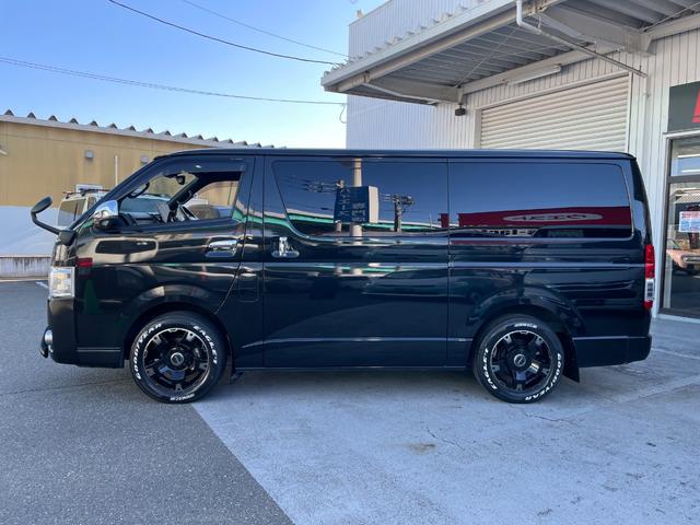 ハイエースバン スーパーＧＬ　５０ＴＨ　アニバーサリーリミテッド　ＡＬＰＩＮＥ１１インチＢＩＧＸナビ／フリップダウンモニター／ベッドキット／ＤＥＬＦ－０３／１７ＡＷ／フロントブッシュバー／ＴＲＤマッドガード／ＥＴＣ／バックカメラ／クッションフロア／５０ＴＨ（22枚目）