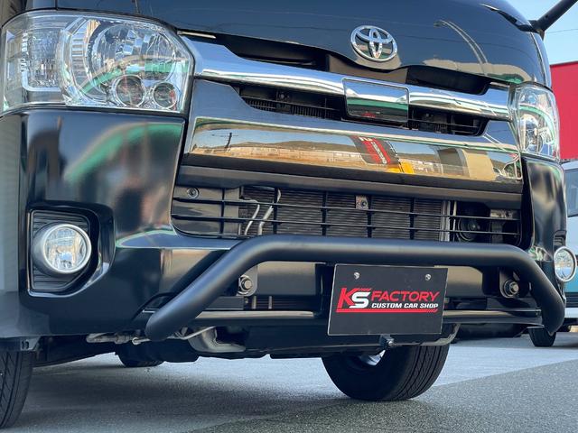 ハイエースバン スーパーＧＬ　５０ＴＨ　アニバーサリーリミテッド　ＡＬＰＩＮＥ１１インチＢＩＧＸナビ／フリップダウンモニター／ベッドキット／ＤＥＬＦ－０３／１７ＡＷ／フロントブッシュバー／ＴＲＤマッドガード／ＥＴＣ／バックカメラ／クッションフロア／５０ＴＨ（30枚目）