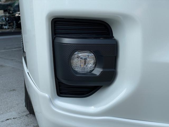 ハイエースバン スーパーＧＬ　ダークプライムＩＩ　ディーゼル車／ＡＬＰＩＮＥ１１インチＢＩＧＸナビ／ローダウン／４１５ＣＯＢＲＡフロントリップ／ＥＳＳＥＸ　ＥＣ－１７ＡＷ／ベッドキット／ＥＴＣ／バックカメラ／ＬＥＤヘッドランプ／両側パワースライドドア（36枚目）