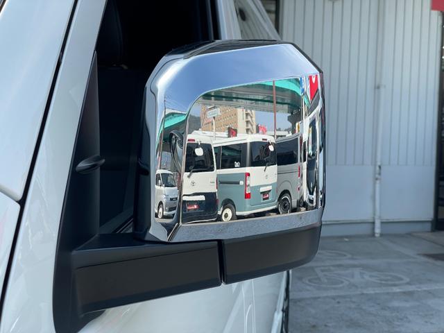 ハイエースバン スーパーＧＬ　ダークプライムＩＩ　ディーゼル車／ＡＬＰＩＮＥ１１インチＢＩＧＸナビ／ローダウン／４１５ＣＯＢＲＡフロントリップ／ＥＳＳＥＸ　ＥＣ－１７ＡＷ／ベッドキット／ＥＴＣ／バックカメラ／ＬＥＤヘッドランプ／両側パワースライドドア（41枚目）