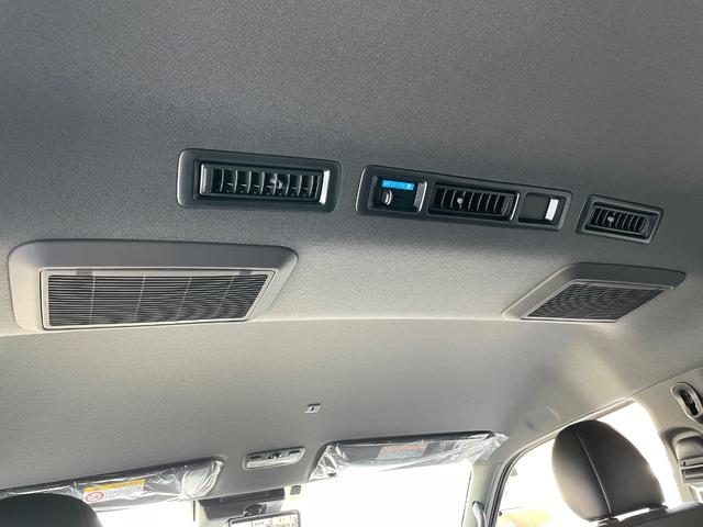 ハイエースバン スーパーＧＬ　ダークプライムＩＩ　ディーゼル車／ＡＬＰＩＮＥ１１インチＢＩＧＸナビ／ローダウン／４１５ＣＯＢＲＡフロントリップ／ＥＳＳＥＸ　ＥＣ－１７ＡＷ／ベッドキット／ＥＴＣ／バックカメラ／ＬＥＤヘッドランプ／両側パワースライドドア（68枚目）