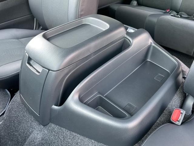 ハイエースバン スーパーＧＬ　ダークプライムＩＩ　ディーゼル車／ＡＬＰＩＮＥ１１インチＢＩＧＸナビ／ローダウン／４１５ＣＯＢＲＡフロントリップ／ＥＳＳＥＸ　ＥＣ－１７ＡＷ／ベッドキット／ＥＴＣ／バックカメラ／ＬＥＤヘッドランプ／両側パワースライドドア（69枚目）