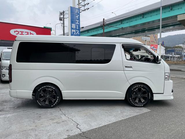 ハイエースワゴン ＧＬ　ＦＬＥＸ内装ＶＥＲ２／３人掛けベンチシート／フルフラットベッド／後席モニター／ナビ／ＥＴＣ／１７ＡＷ／バルベログランデ／フロントスポイラー／ローダウン／サブモニター／バッドフェイスボンネット（25枚目）