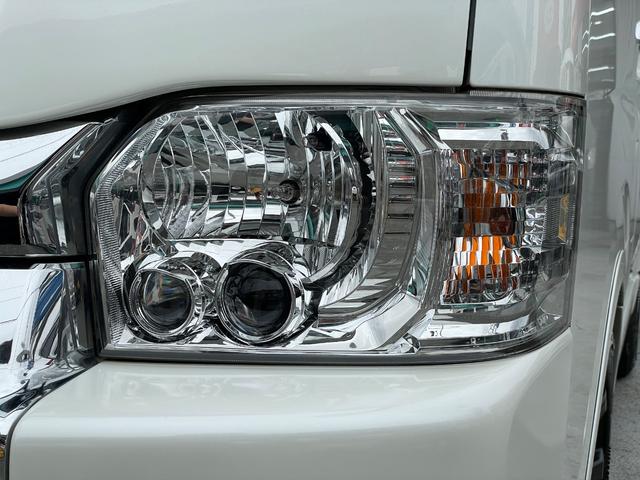 ハイエースワゴン ＧＬ　ＦＬＥＸ内装ＶＥＲ２／３人掛けベンチシート／フルフラットベッド／後席モニター／ナビ／ＥＴＣ／１７ＡＷ／バルベログランデ／フロントスポイラー／ローダウン／サブモニター／バッドフェイスボンネット（31枚目）