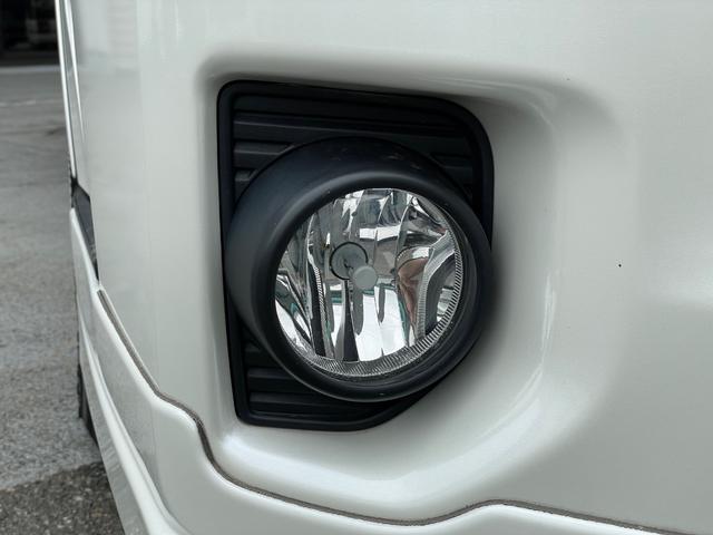 ハイエースワゴン ＧＬ　ＦＬＥＸ内装ＶＥＲ２／３人掛けベンチシート／フルフラットベッド／後席モニター／ナビ／ＥＴＣ／１７ＡＷ／バルベログランデ／フロントスポイラー／ローダウン／サブモニター／バッドフェイスボンネット（33枚目）