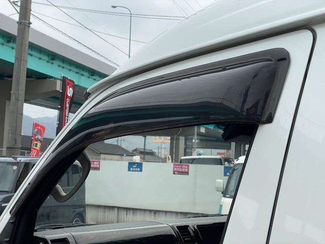 ハイエースワゴン ＧＬ　ＦＬＥＸ内装ＶＥＲ２／３人掛けベンチシート／フルフラットベッド／後席モニター／ナビ／ＥＴＣ／１７ＡＷ／バルベログランデ／フロントスポイラー／ローダウン／サブモニター／バッドフェイスボンネット（38枚目）