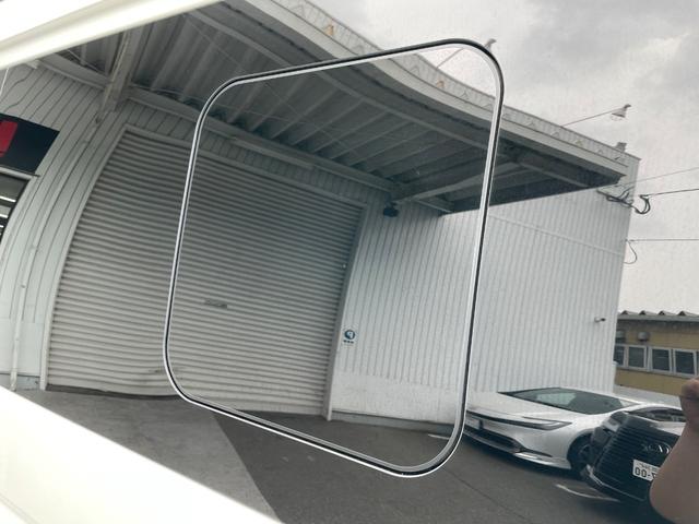 ハイエースワゴン ＧＬ　ＦＬＥＸ内装ＶＥＲ２／３人掛けベンチシート／フルフラットベッド／後席モニター／ナビ／ＥＴＣ／１７ＡＷ／バルベログランデ／フロントスポイラー／ローダウン／サブモニター／バッドフェイスボンネット（47枚目）