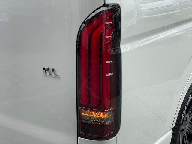 ハイエースワゴン ＧＬ　ＦＬＥＸ内装ＶＥＲ２／３人掛けベンチシート／フルフラットベッド／後席モニター／ナビ／ＥＴＣ／１７ＡＷ／バルベログランデ／フロントスポイラー／ローダウン／サブモニター／バッドフェイスボンネット（54枚目）