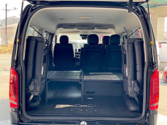 ハイエースワゴン ＧＬ　新車／４ＷＤ／アルパイン１１インチ／シートアレンジ／テーブル／ベッド／ＫＳＦ－Ｗ１／１２．８インチ後席モニター／マッドガード／オーバーフェンダー／車中泊仕様／キャンピングカー仕様／フルフラット（13枚目）