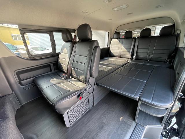ハイエースワゴン ＧＬ　新車／４ＷＤ／アルパイン１１インチ／シートアレンジ／テーブル／ベッド／ＫＳＦ－Ｗ１／１２．８インチ後席モニター／マッドガード／オーバーフェンダー／車中泊仕様／キャンピングカー仕様／フルフラット（14枚目）