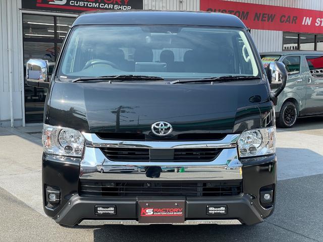 ハイエースワゴン ＧＬ　新車／４ＷＤ／アルパイン１１インチ／シートアレンジ／テーブル／ベッド／ＫＳＦ－Ｗ１／１２．８インチ後席モニター／マッドガード／オーバーフェンダー／車中泊仕様／キャンピングカー仕様／フルフラット（22枚目）