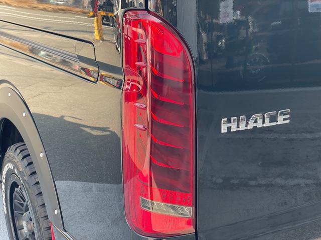 ハイエースワゴン ＧＬ　新車／４ＷＤ／アルパイン１１インチ／シートアレンジ／テーブル／ベッド／ＫＳＦ－Ｗ１／１２．８インチ後席モニター／マッドガード／オーバーフェンダー／車中泊仕様／キャンピングカー仕様／フルフラット（45枚目）