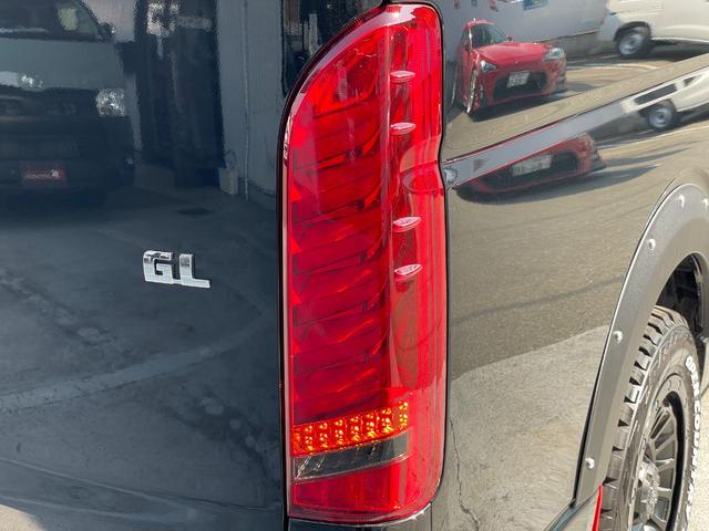 ハイエースワゴン ＧＬ　新車／４ＷＤ／アルパイン１１インチ／シートアレンジ／テーブル／ベッド／ＫＳＦ－Ｗ１／１２．８インチ後席モニター／マッドガード／オーバーフェンダー／車中泊仕様／キャンピングカー仕様／フルフラット（55枚目）