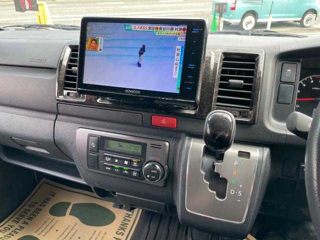 ハイエースバン スーパーＧＬ　ダークプライムＩＩ　ディーゼル車／ＷＡＬＤフルエアロ／両側パワースライド／小窓付ガラス／ゼロブレイク２０ＡＷ／ローダウン／リアウイング／ケンウッドナビ／ＥＴＣ／ドライブレコーダー／レーダー／バッドフェイスボンネットカバー（51枚目）