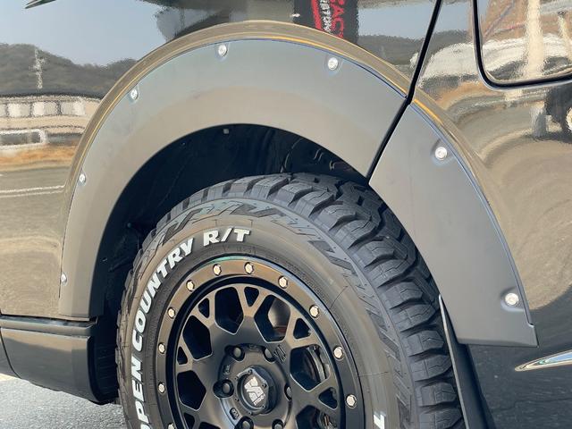 ハイエースワゴン ＧＬ　未登録新車／ＡＬＰＩＮＥ１１インチＢＩＧＸナビ／ＫＳＦブラックエディション／１２．８インチフリップダウンモニター／ＪＡＯＳスキッドバー／ＴＲＤマッドフラップ／キャメルシートカバー／ハイエースカスタム（23枚目）