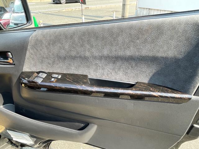 ハイエースワゴン ＧＬ　未登録新車／ＡＬＰＩＮＥ１１インチＢＩＧＸナビ／ＫＳＦブラックエディション／１２．８インチフリップダウンモニター／ＪＡＯＳスキッドバー／ＴＲＤマッドフラップ／キャメルシートカバー／ハイエースカスタム（52枚目）