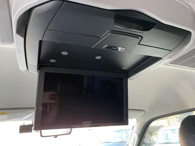 ハイエースワゴン GL ワンオーナー/FLEX内装VER1/ALPINE12.8インチモニター/ローダウン/オーバーフェンダー/フロントスポイラー/17AW/ヴァレンティLEDテールランプ/リアスポイラー/フラットベッド(9枚目)