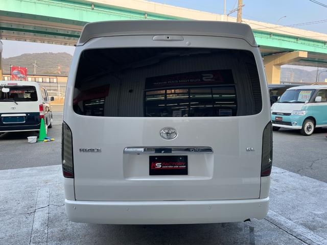ハイエースワゴン GL ワンオーナー/FLEX内装VER1/ALPINE12.8インチモニター/ローダウン/オーバーフェンダー/フロントスポイラー/17AW/ヴァレンティLEDテールランプ/リアスポイラー/フラットベッド(20枚目)
