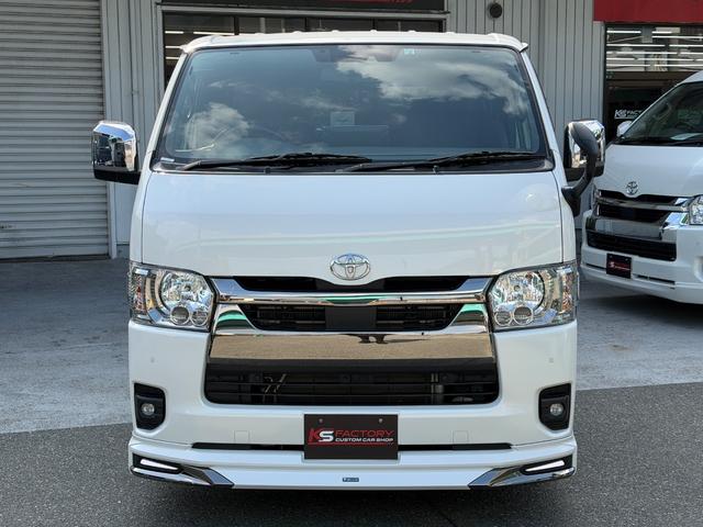 ハイエースバン スーパーＧＬ　ダークプライムＩＩ　ディーゼル／新品モデリスタフルエアロ／アルパイン１１インチＢＩＸ／新品ベッドキット／新品３Ｄシートカバー／ＫＳＦマフラーカッター／ＥＴＣ／ＫＳＦキャリパーカバー／ＤＥＬＦ０１／１８ＡＷ／ローダウン（16枚目）