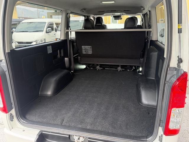 ハイエースバン