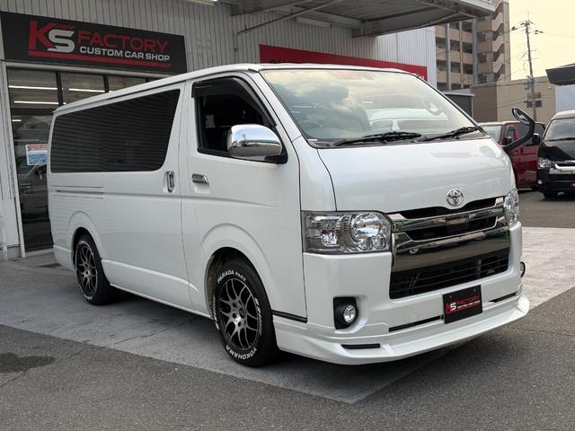 ハイエースバン