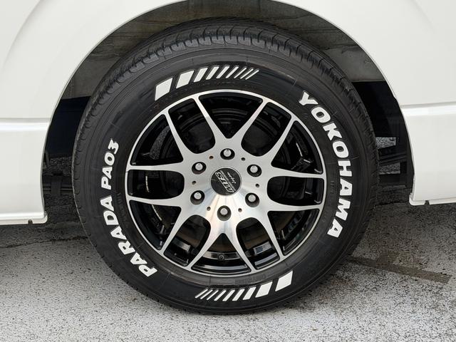 ハイエースバン