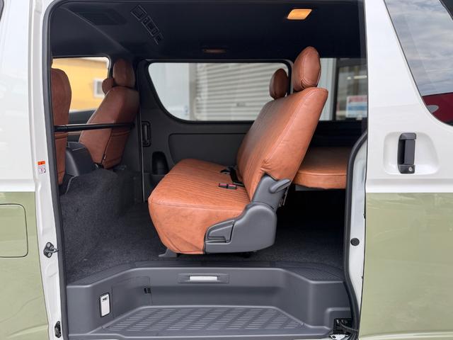 ハイエースバン