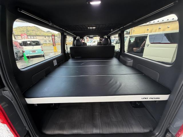 ハイエースバン