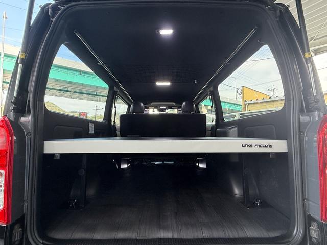 ハイエースバン