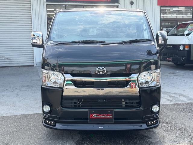 ハイエースバン