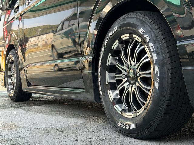 ハイエースバン