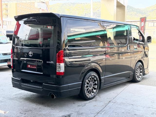 ハイエースバン