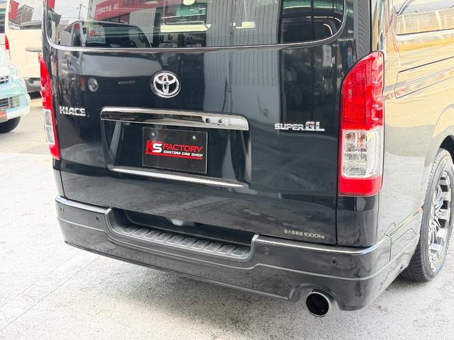 ハイエースバン