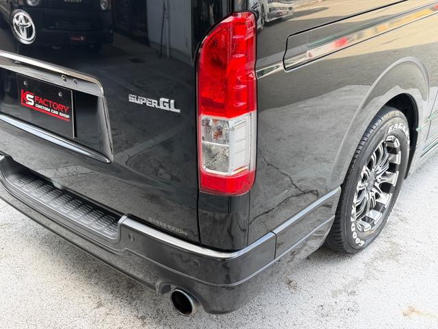 ハイエースバン