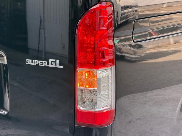 ハイエースバン