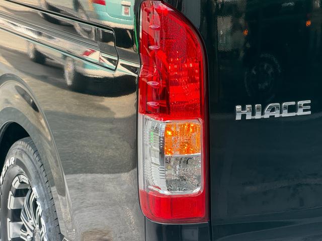 ハイエースバン