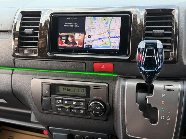 ハイエースバン