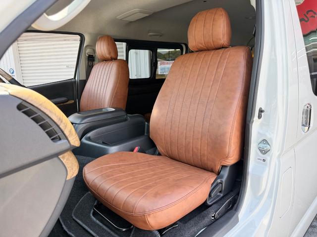 ハイエースバン