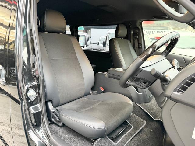 ハイエースバン