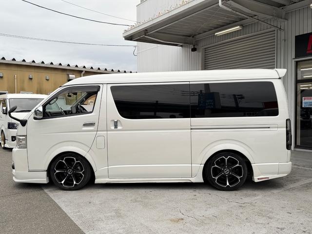 ハイエースバン