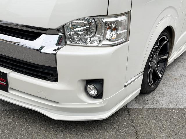 ハイエースバン