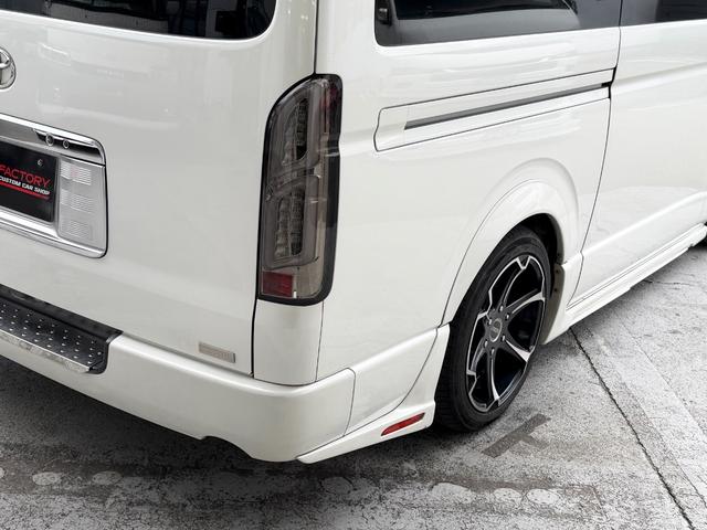 ハイエースバン