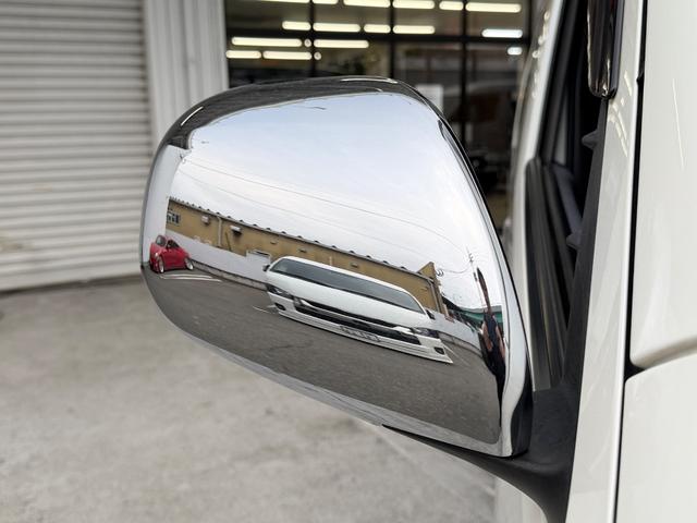 ハイエースバン