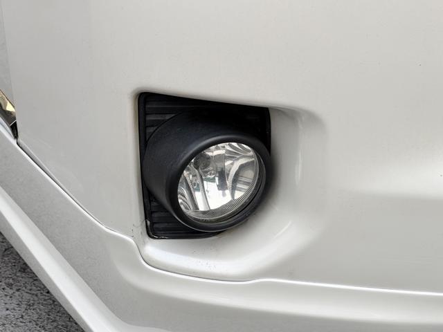 ハイエースバン