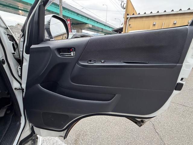 ハイエースバン