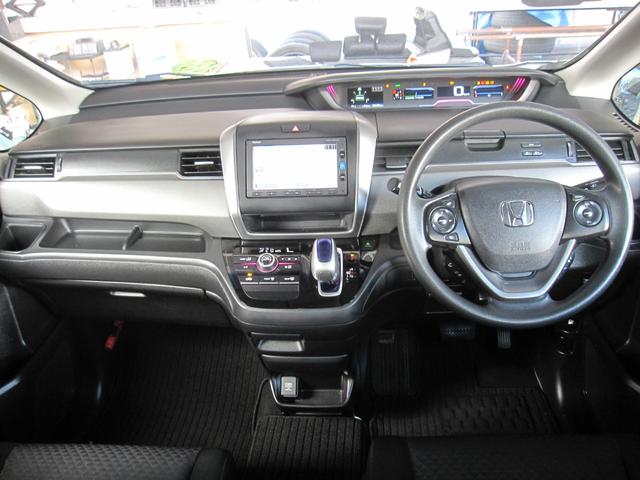 フリード+ハイブリッド ハイブリッドG ハイブリッドG(5名)/片側パワースライドドア/クルーズコントロール/ドライブレコーダー/ETC/インターナビ/バックカメラ/CD/DVD/Bluetooth/フルセグ/LEDライト/オートライト(15枚目)